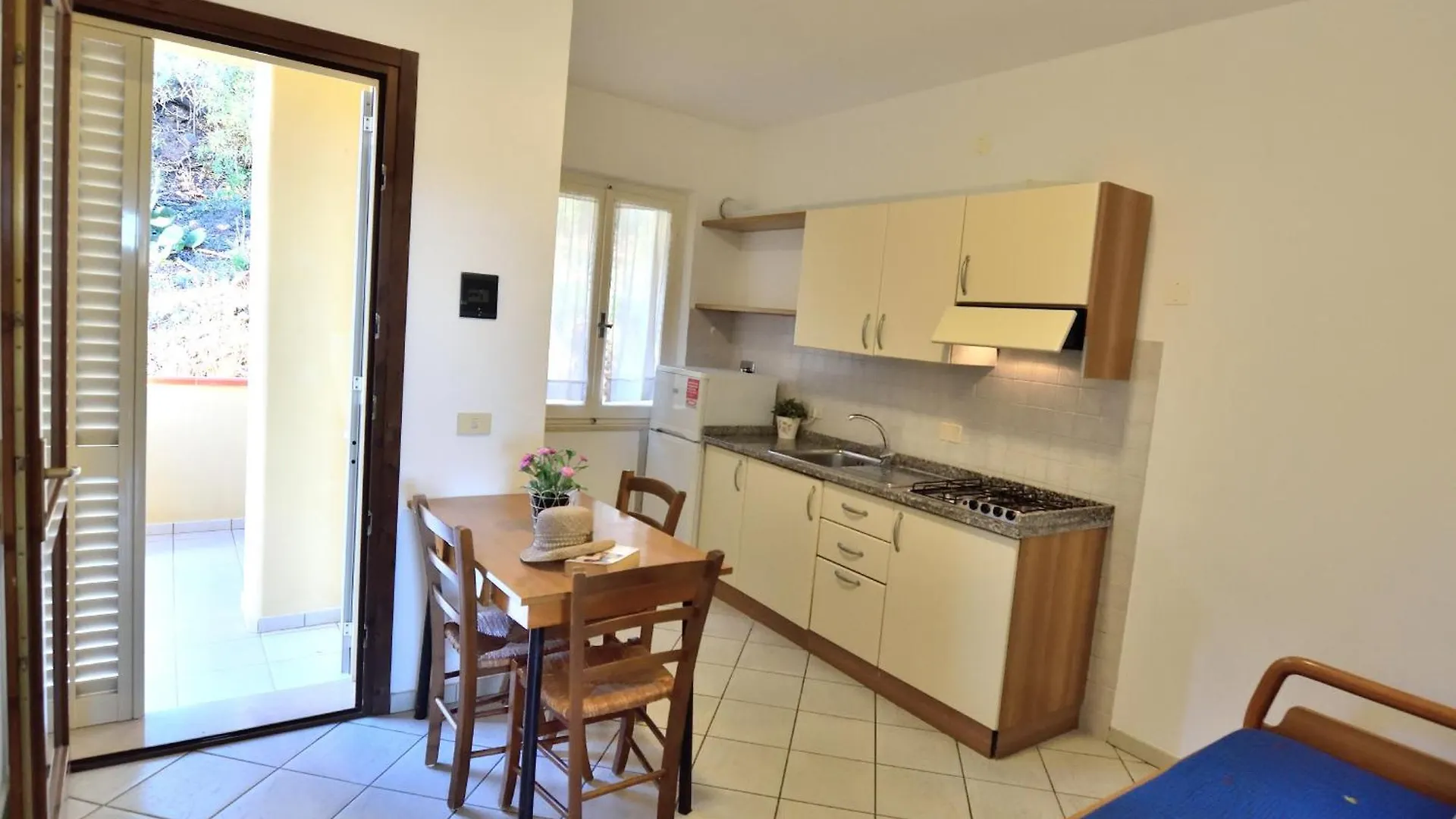 Residenza Mini Hotel - Rta E Appartamenti Vacanza Lacona 0*,  Italy
